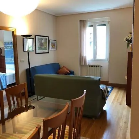 En Playa De Ondarreta Апартаменты *