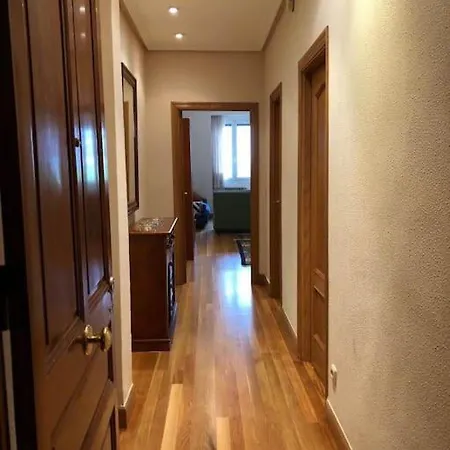 En Playa De Ondarreta Апартаменты *