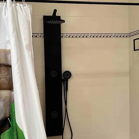 En Playa De Ondarreta Апартаменты Сан-Себастьян