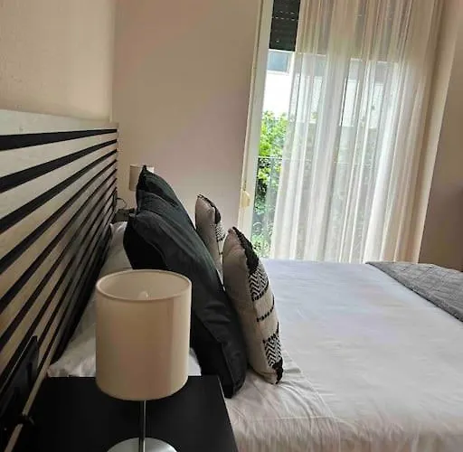 En Playa De Ondarreta 아파트