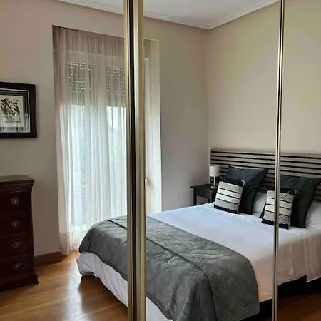 Apartment En Playa De Ondarreta *