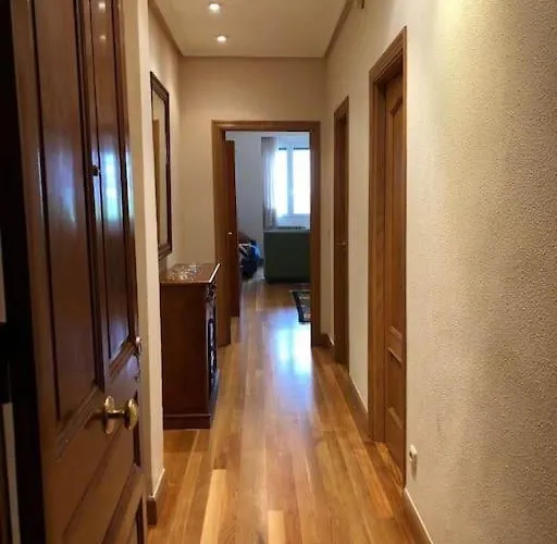 En Playa De Ondarreta Апартаменти *