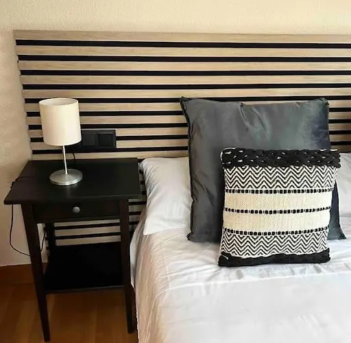 En Playa De Ondarreta Апартаменти *